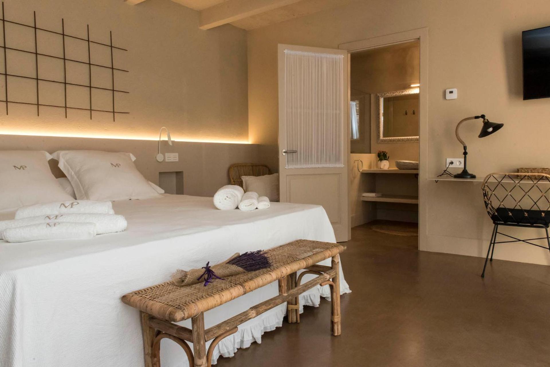 Bed and Breakfast Mas Pla Риудельотс-де-ла-Сельва Экстерьер фото