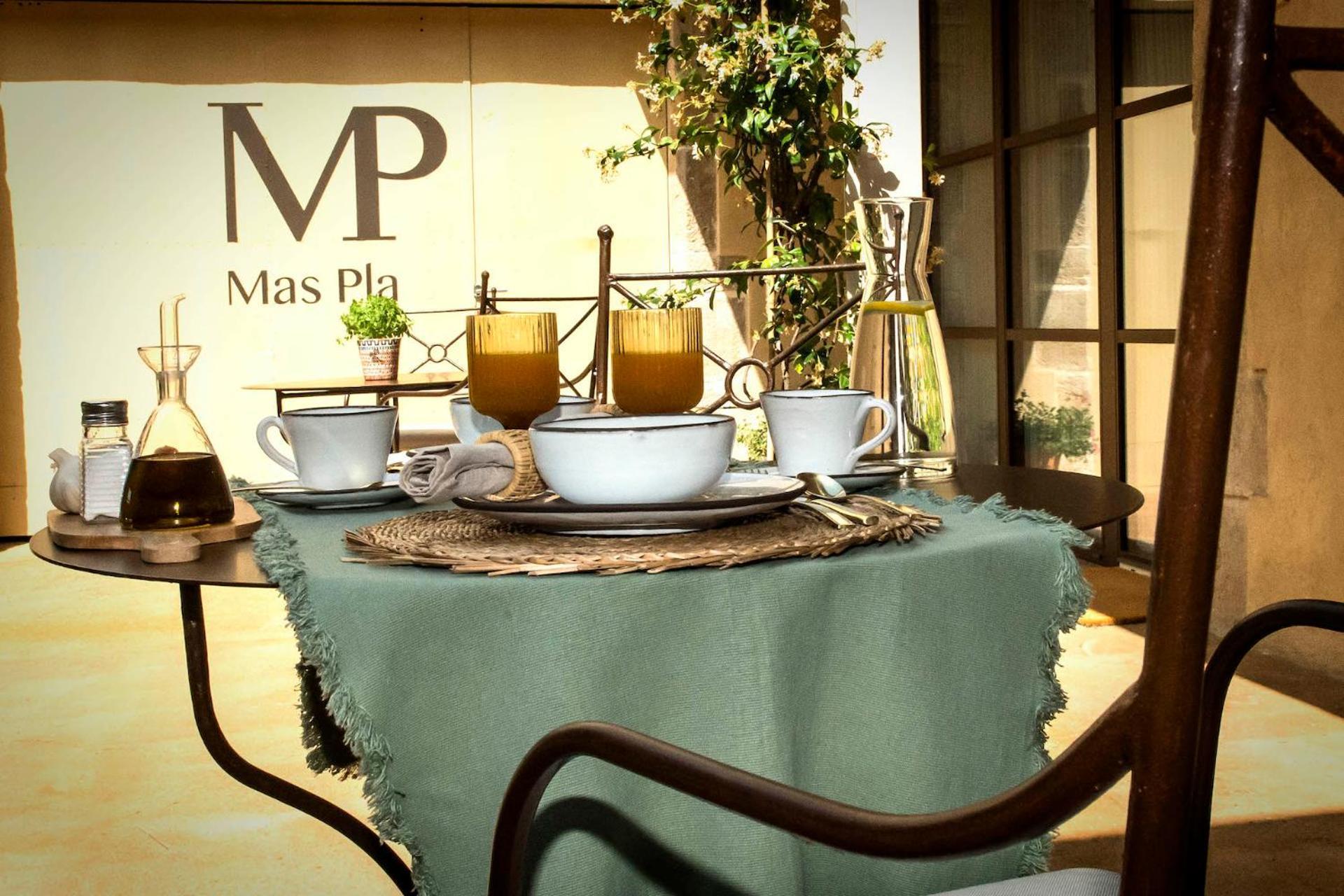 Bed and Breakfast Mas Pla Риудельотс-де-ла-Сельва Экстерьер фото